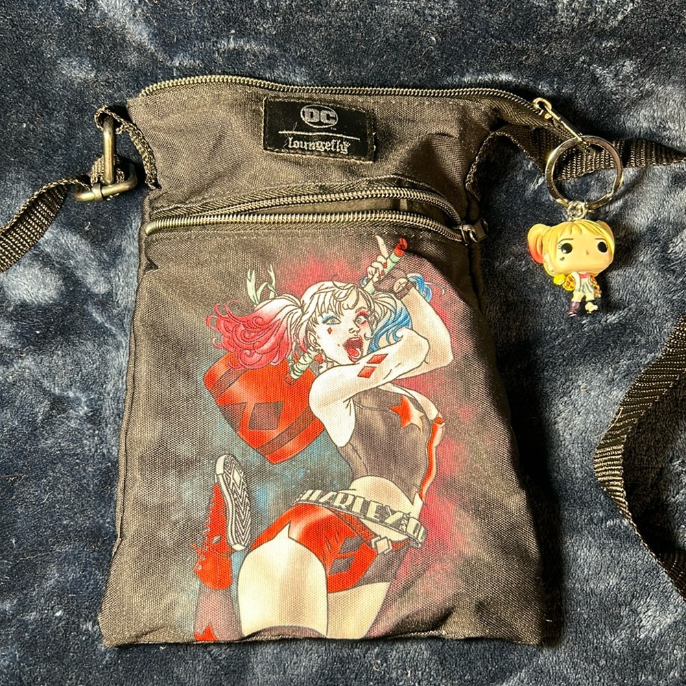 Loungefly DC Harley Quinn small crossbody bag with Harley Quinn Funko Keychain